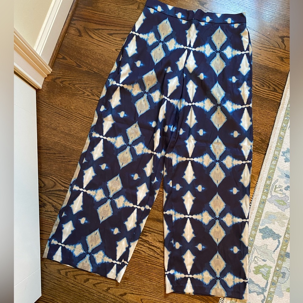 Banana Republic Patterned Blue and White Wide Leg Pants